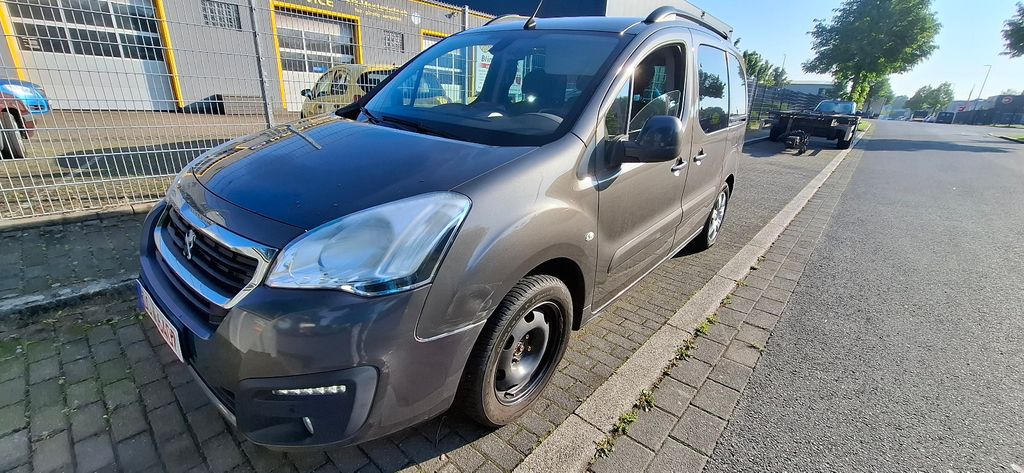Peugeot Partner 92.400 km 7.990 &euro; Dortmund 44339