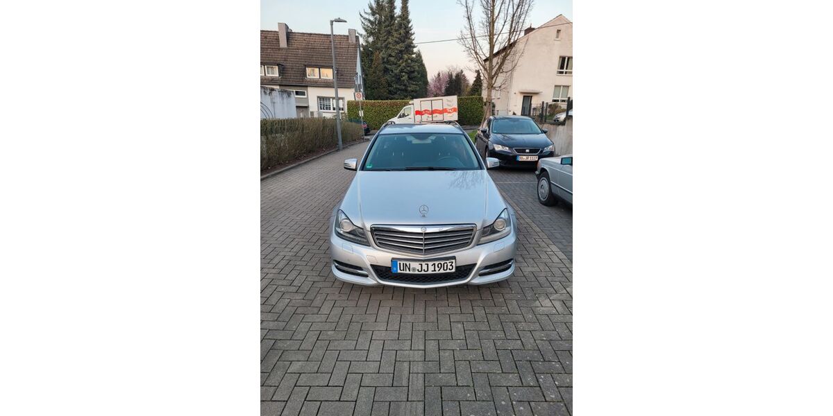 Mercedes-Benz C 220 189.000 km 8.950 &euro; Schwerte 58238