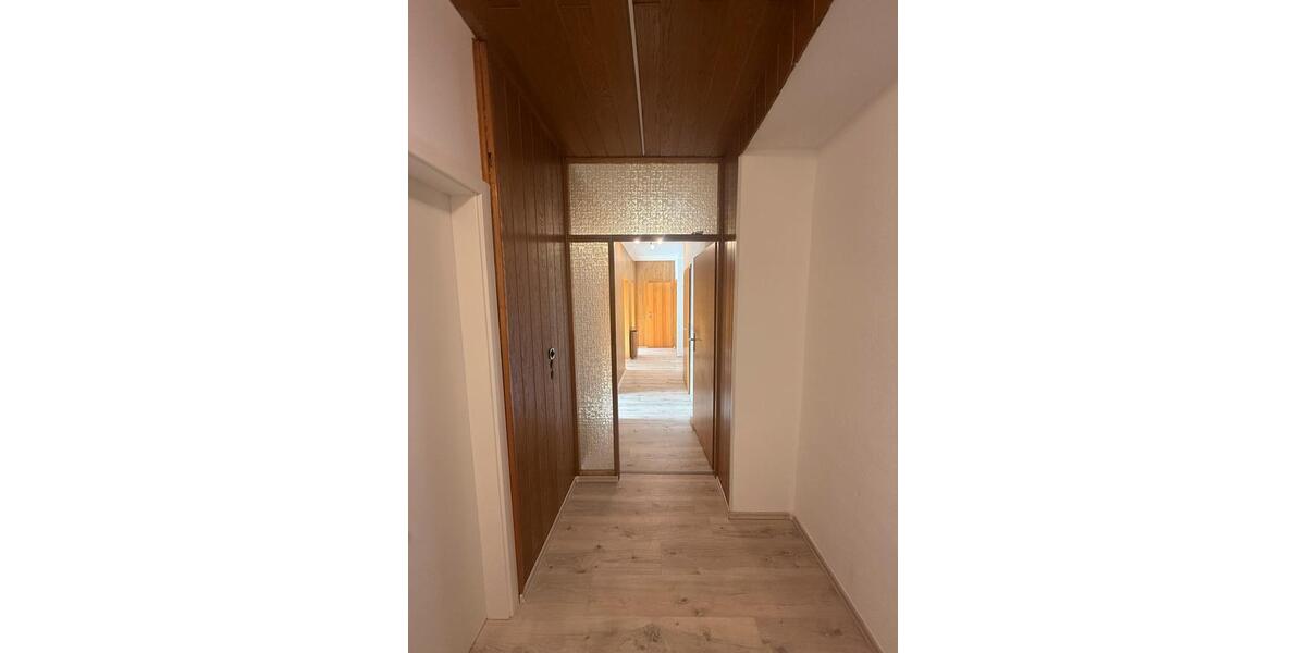 Erdgeschoßwohnung Werne - 5 Zimmer, 10 m&sup2;, 400&euro; | Angebot:25364948