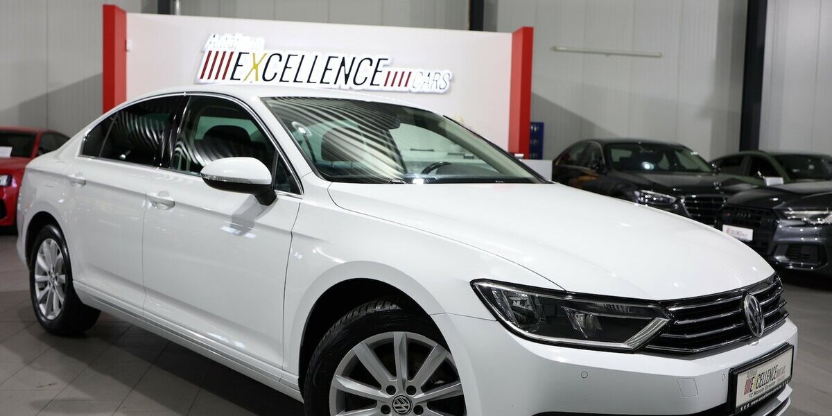 VW Passat 1.6 TDI Comfortline WHITE / MASSAGE+SHZ 176.000 km 10.555 &euro; Hamm 59077