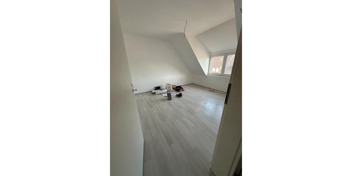 Dachgeschoßwohnung Hamm Berge - 3.5 Zimmer, 65 m&sup2;, 1.050&euro; | Angebot:26629601