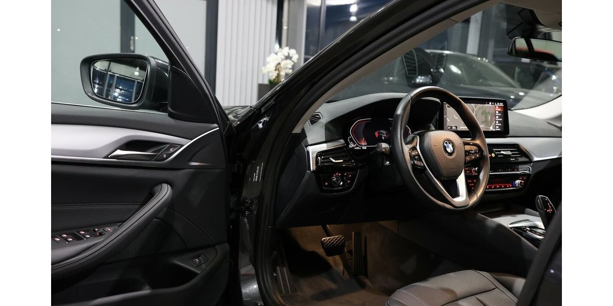 BMW 520d Touring xDrive BUSINESS EL.VOLL-LEDER, LED 14.000 km 38.995 &euro; Hamm 59077