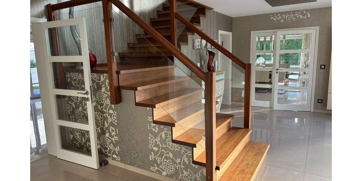 Einfamilienhaus Iserlohn Wermingsen - 7 Zimmer, 310 m&sup2;, 1.290.000&euro; | Angebot:25705381
