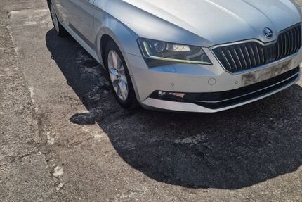 Skoda Superb 268.137 km 10.600 &euro; Dortmund 44001