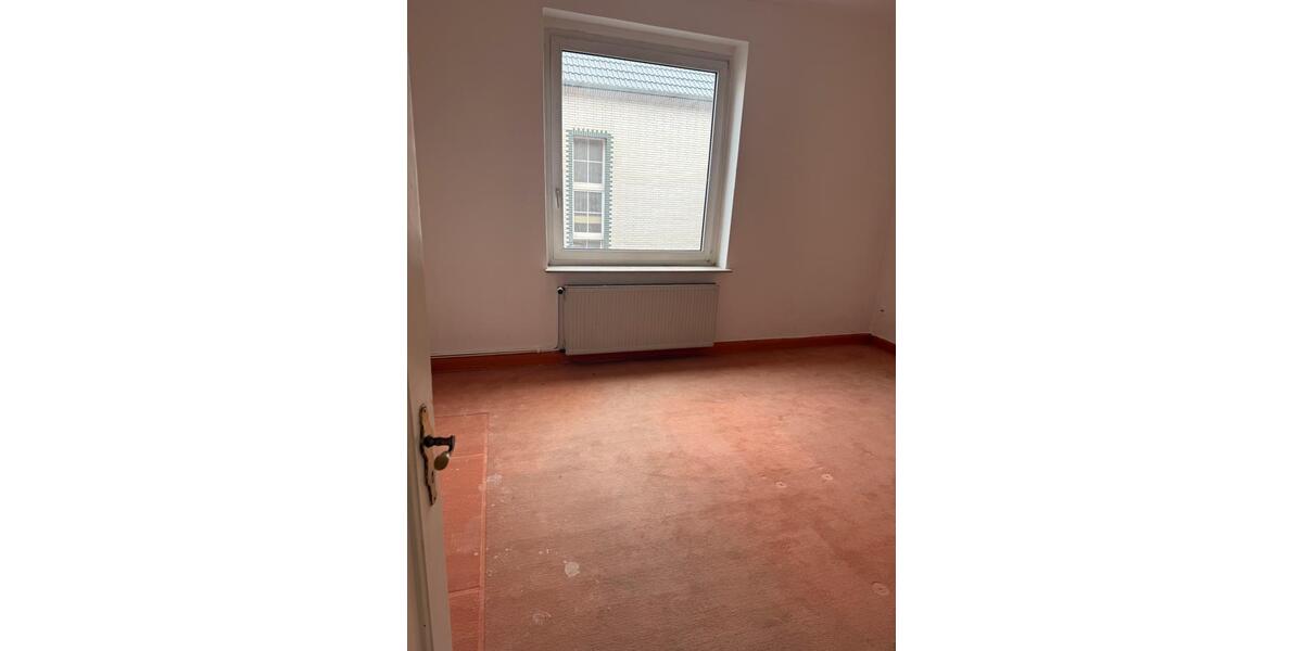 Etagenwohnung Schwerte - 3 Zimmer, 65 m&sup2;, 600&euro; | Angebot:25393016