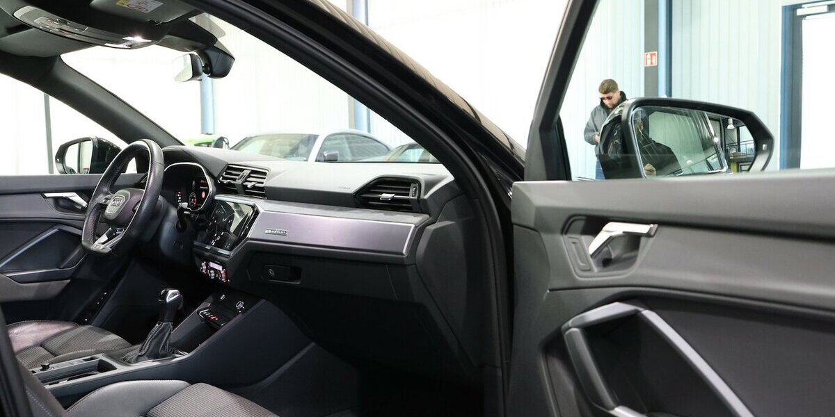 Audi Q3 40 TDI QUATTRO S-LINE SPORT BLACK MATRIX-LED 172.000 km 24.993 &euro; Hamm 59077