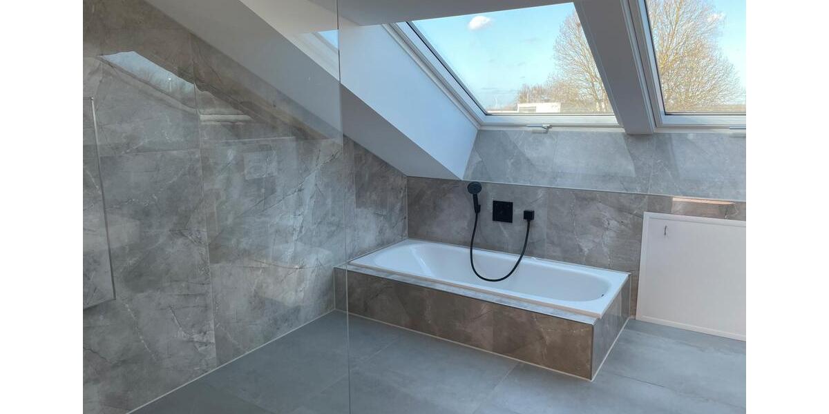 Dachgeschoßwohnung Ahlen - 4 Zimmer, 153 m&sup2;, 1.800&euro; | Angebot:24815718