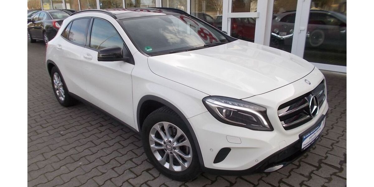 Mercedes-Benz GLA 200 89.136 km 15.900 &euro; Unna 59425