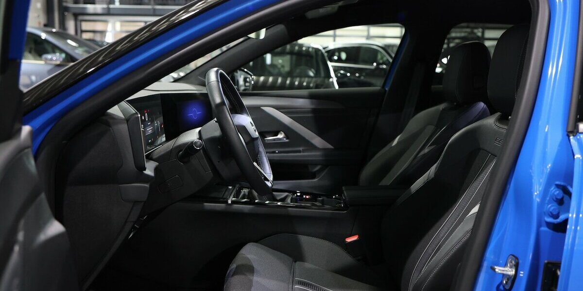Opel Astra L 1.2 T LIMO GS-SPORT TECH / BLUE & BLACK 13.000 km 21.111 &euro; Hamm 59077