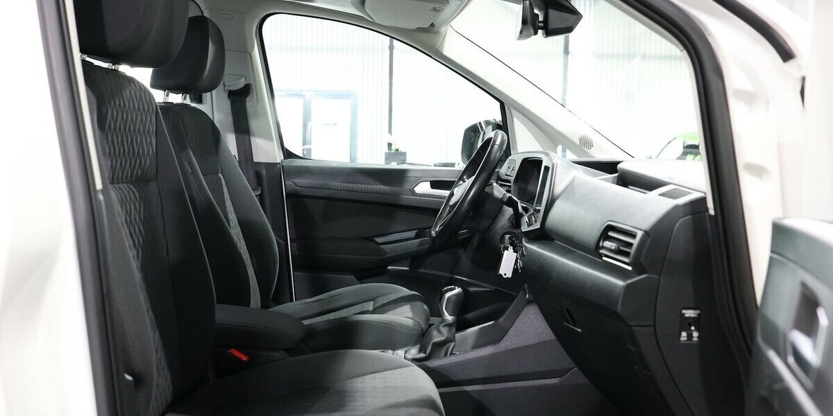 VW Caddy Maxi KOMBI 2.0 TDI 4M LIFE IQ ALLRAD OPTIK 95.000 km 28.991 &euro; Hamm 59077