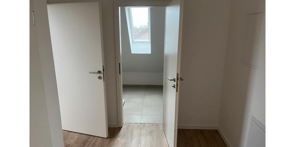 Dachgeschoßwohnung Ahlen - 3 Zimmer, 60 m&sup2;, 750&euro; | Angebot:25061905