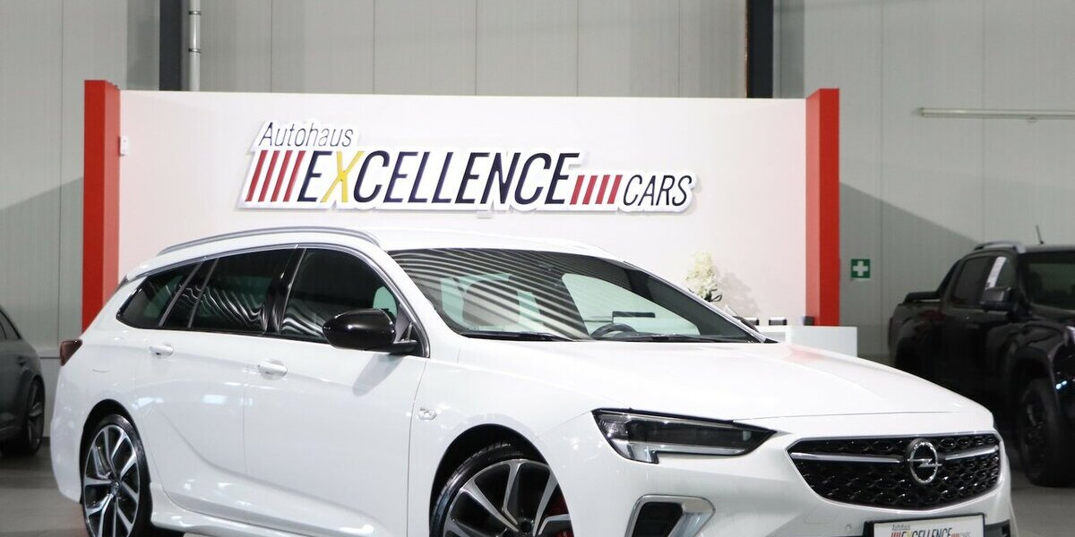 Opel Insignia 2.0 ST 4x4 OPC-LINE GSI WHITE / VC+HUD 140.000 km 19.111 &euro; Hamm 59077