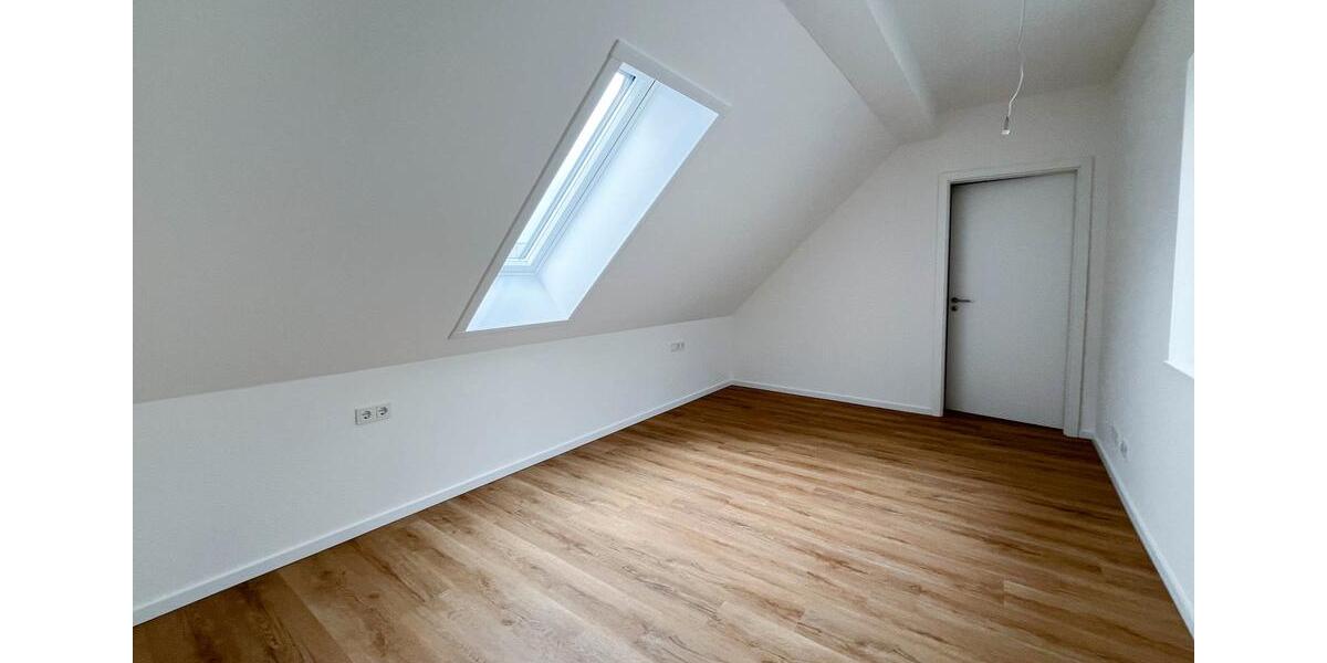 Dachgeschoßwohnung Iserlohn - 2 Zimmer, 62 m&sup2;, 744&euro; | Angebot:22266699