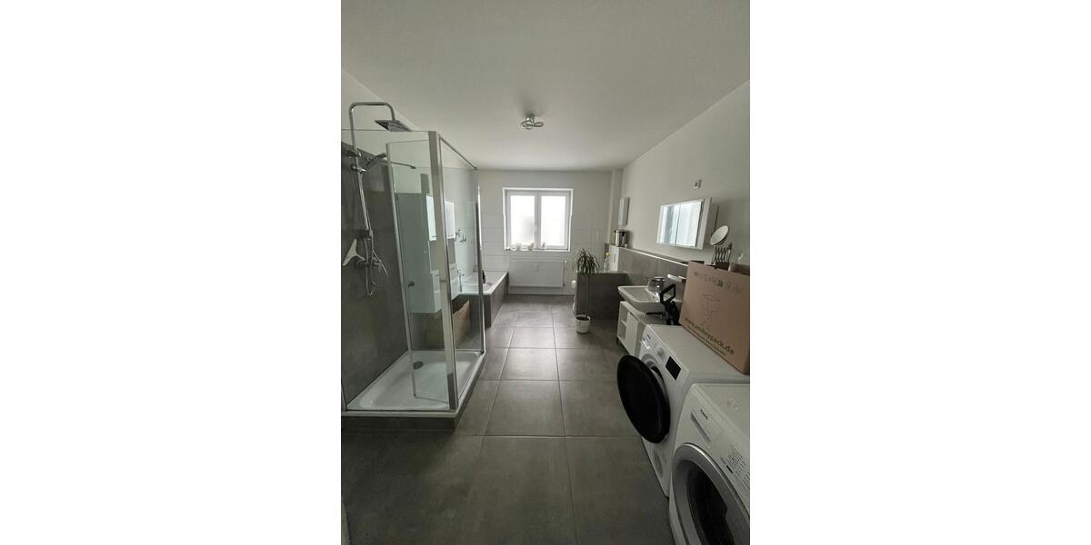 Dachgeschoßwohnung Dortmund Brackel - 4 Zimmer, 120 m&sup2;, 1.050&euro; | Angebot:24864411