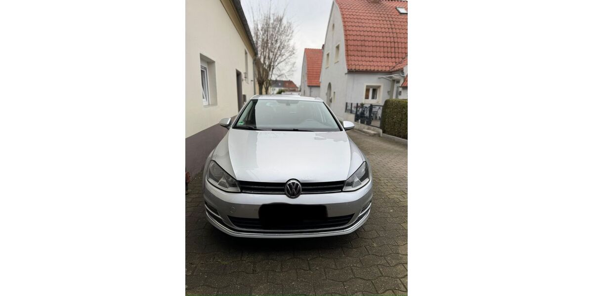 VW Golf 195.000 km 6.300 &euro; Ahlen 59229