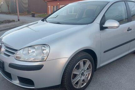 VW Golf 145.000 km 1.950 &euro; Holzwickede 59439