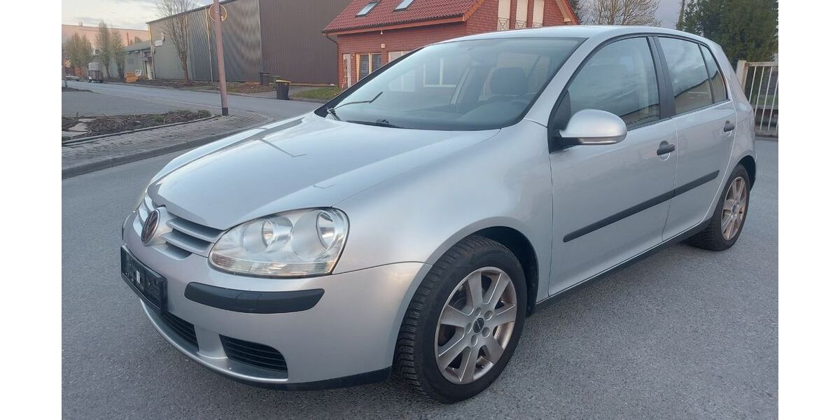 VW Golf 145.000 km 1.950 &euro; Holzwickede 59439