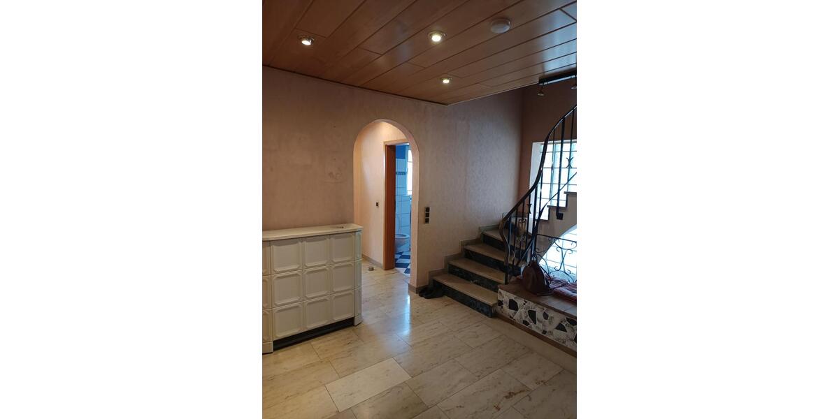 Einfamilienhaus Menden (Sauerland) Bösperde - 10 Zimmer, 266 m&sup2;, 279.000&euro; | Angebot:25841987