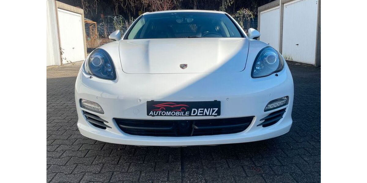 Porsche Panamera 127.328 km 26.999 &euro; Lünen 44532