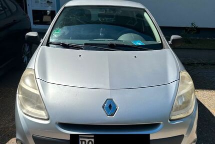 Renault Clio 111.000 km 2.200 &euro; Dortmund 44339