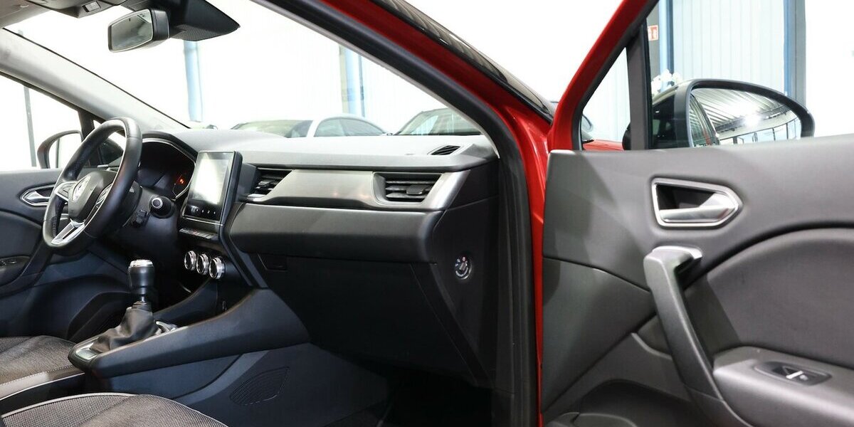 Renault Captur 130 TCE INTENS RED & BLACK / LED / AHK 83.000 km 14.577 &euro; Hamm 59077