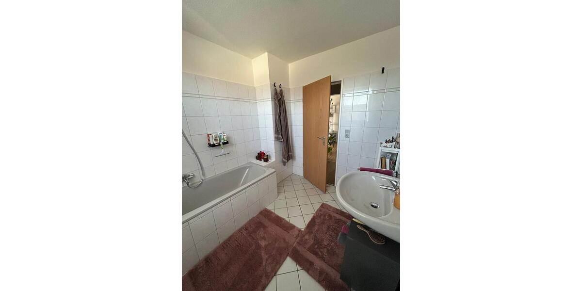 Dachgeschoßwohnung Unna Alte Heide - 2 Zimmer, 75 m&sup2;, 750&euro; | Angebot:25532977