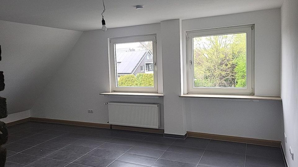 Dachgeschoßwohnung Dortmund Eving - 5 Zimmer, 90 m&sup2;, 1.000&euro; | Angebot:26639556