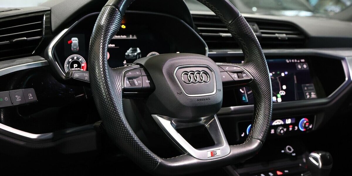 Audi Q3 40 TDI QUATTRO S-LINE SPORT BLACK MATRIX-LED 172.000 km 24.993 &euro; Hamm 59077