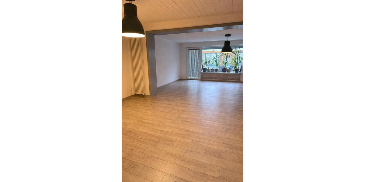 Doppelhaushälfte Bönen - 4 Zimmer, 110 m&sup2;, 1.400&euro; | Angebot:26121762
