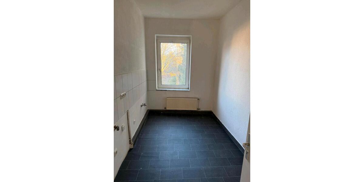 Etagenwohnung Dortmund Scharnhorst - 3.5 Zimmer, 65 m&sup2;, 520&euro; | Angebot:25882180