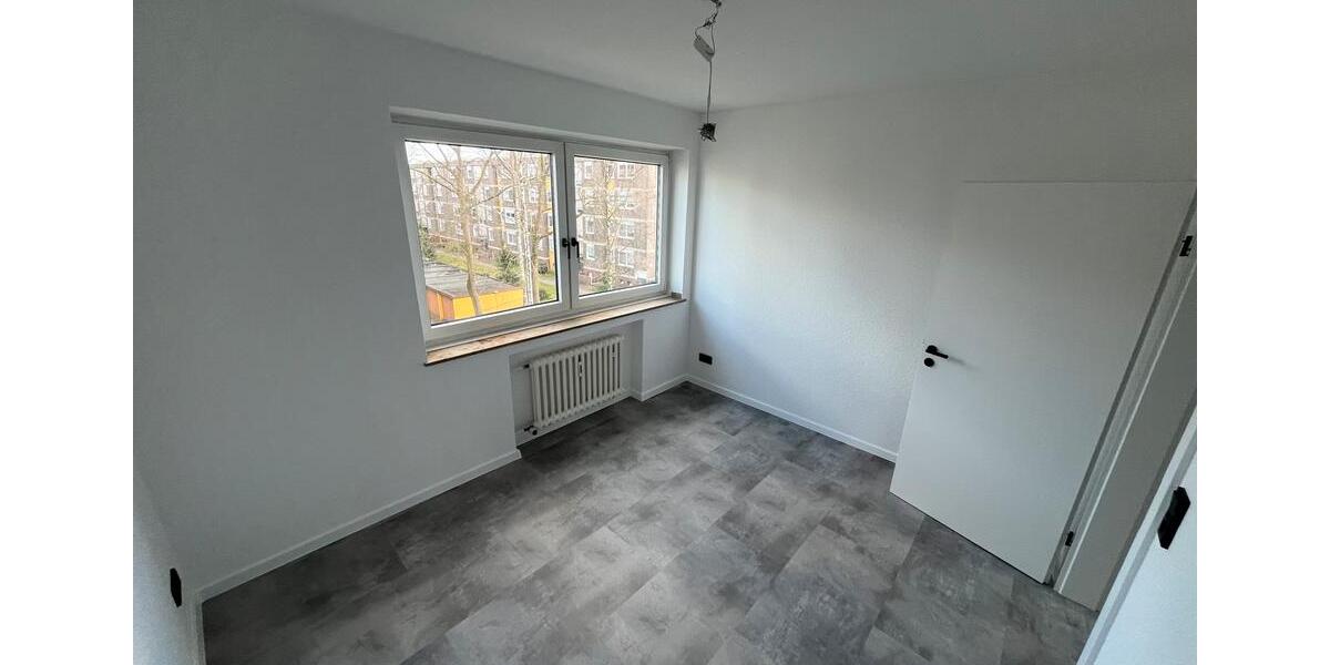 Etagenwohnung Dortmund Brackel - 3.5 Zimmer, 77 m&sup2;, 1.150&euro; | Angebot:25974950