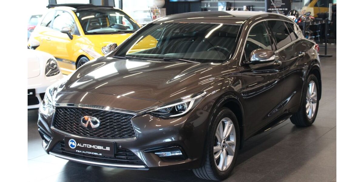 INFINITI Q30 66.213 km 15.990 &euro; Bergkamen 59192