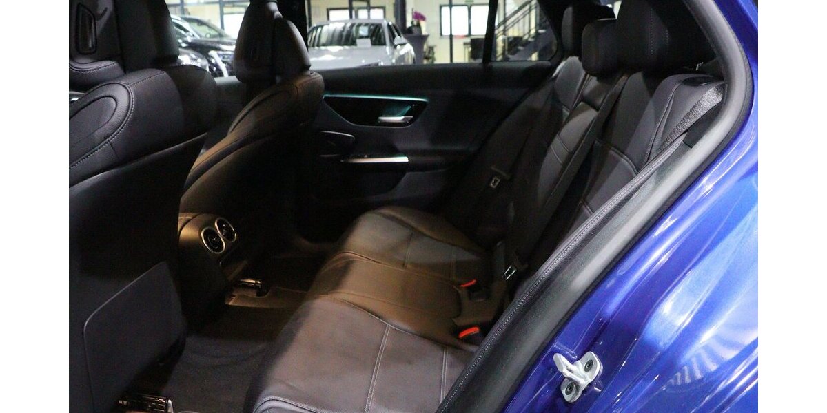 Mercedes-Benz C 300 e T AMG-LINE / LASER, DISTRONIC, SCHW.AHK 69.000 km 36.555 &euro; Hamm 59077