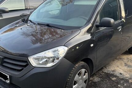 Dacia Dokker 149.000 km 3.490 &euro; dortmund 44135