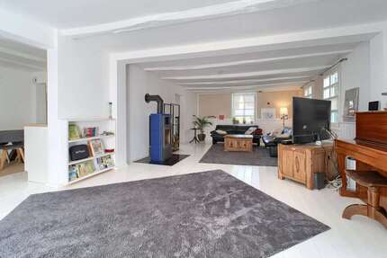 Haus Herdecke - 8.5 Zimmer, 211 m&sup2;, 395.000&euro; | Angebot:23973328