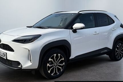 Toyota Yaris Cross 27.785 km 24.180 &euro; Hamm 59067