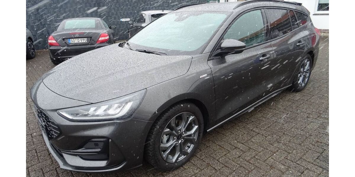 Ford Focus 29.517 km 19.990 &euro; Werl 59457