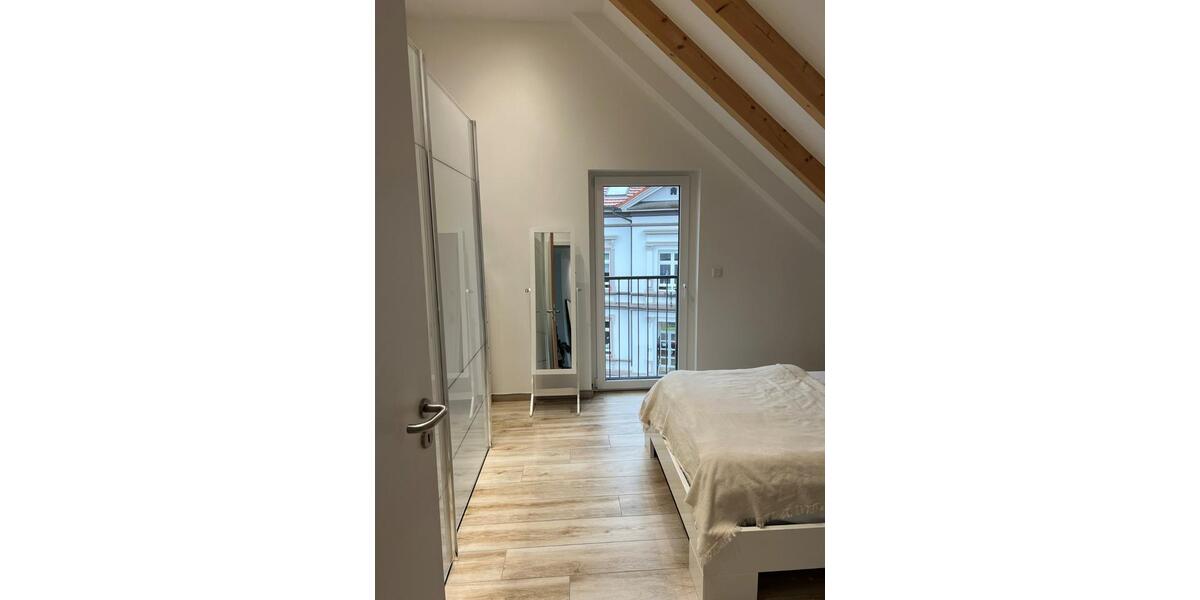 Dachgeschoßwohnung Iserlohn Letmathe - 2 Zimmer, 80 m&sup2;, 850&euro; | Angebot:24811479