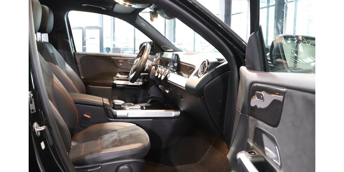 Mercedes-Benz GLB 220 d 4Matic AMG-LINE / PANORAMA, DISTRONIC+ 123.000 km 35.221 &euro; Hamm 59077