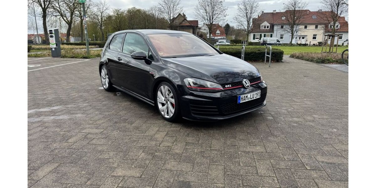 VW Golf 158.000 km 11.590 &euro; Hamm 59065