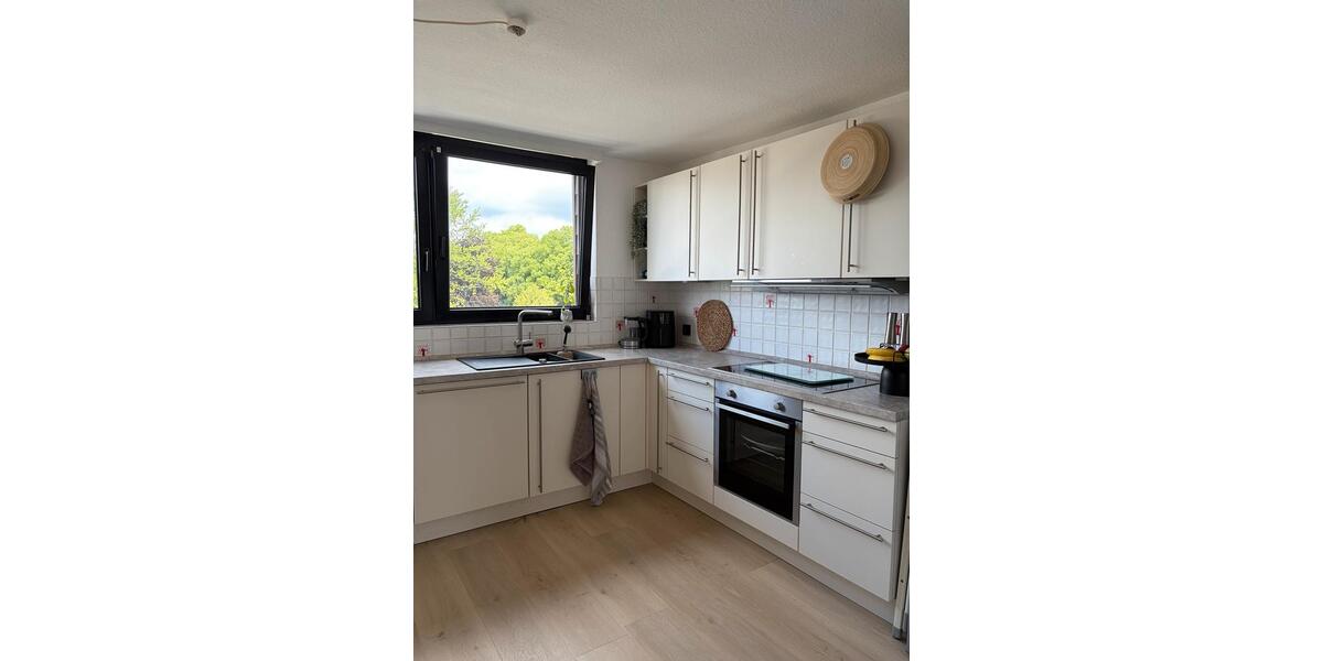 Dachgeschoßwohnung Dortmund Hombruch - 3.5 Zimmer, 150 m&sup2;, 1.800&euro; | Angebot:26665401
