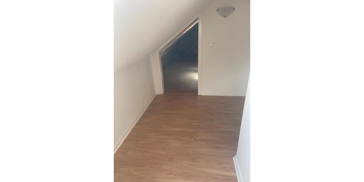 Etagenwohnung Lünen Brambauer - 3 Zimmer, 81 m&sup2;, 775&euro; | Angebot:26596485