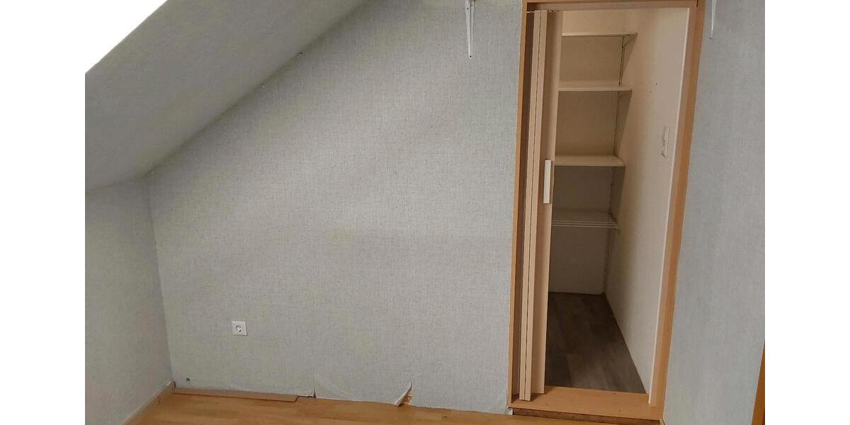 Dachgeschoßwohnung Kamen - 3.5 Zimmer, 58 m&sup2;, 350&euro; | Angebot:25964938