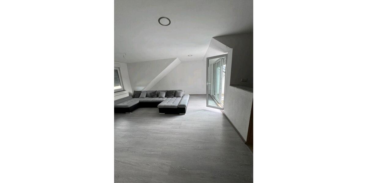 Dachgeschoßwohnung Dortmund Brackel - 3.5 Zimmer, 86 m&sup2;, 1.200&euro; | Angebot:26585313