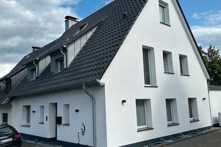 Haus Unna - 6 Zimmer, 200 m&sup2;, 2.450&euro; | Angebot:26419245