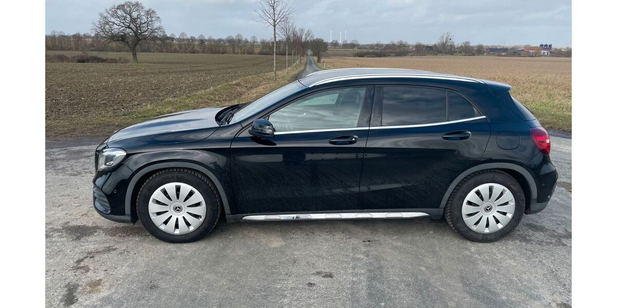 Mercedes-Benz GLA 180 115.134 km 19.450 &euro; Drensteinfurt 48317