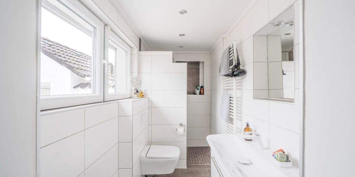 Doppelhaushälfte Holzwickede Hengsen - 6 Zimmer, 129 m&sup2;, 439.000&euro; | Angebot:25738517