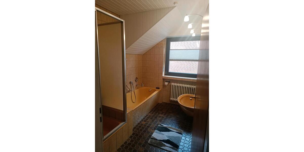 Etagenwohnung Selm - 4 Zimmer, 100 m&sup2;, 15&euro; | Angebot:25809447