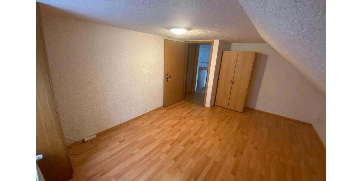 Dachgeschoßwohnung Iserlohn - 1 Zimmer, 48 m&sup2;, 550&euro; | Angebot:24850407