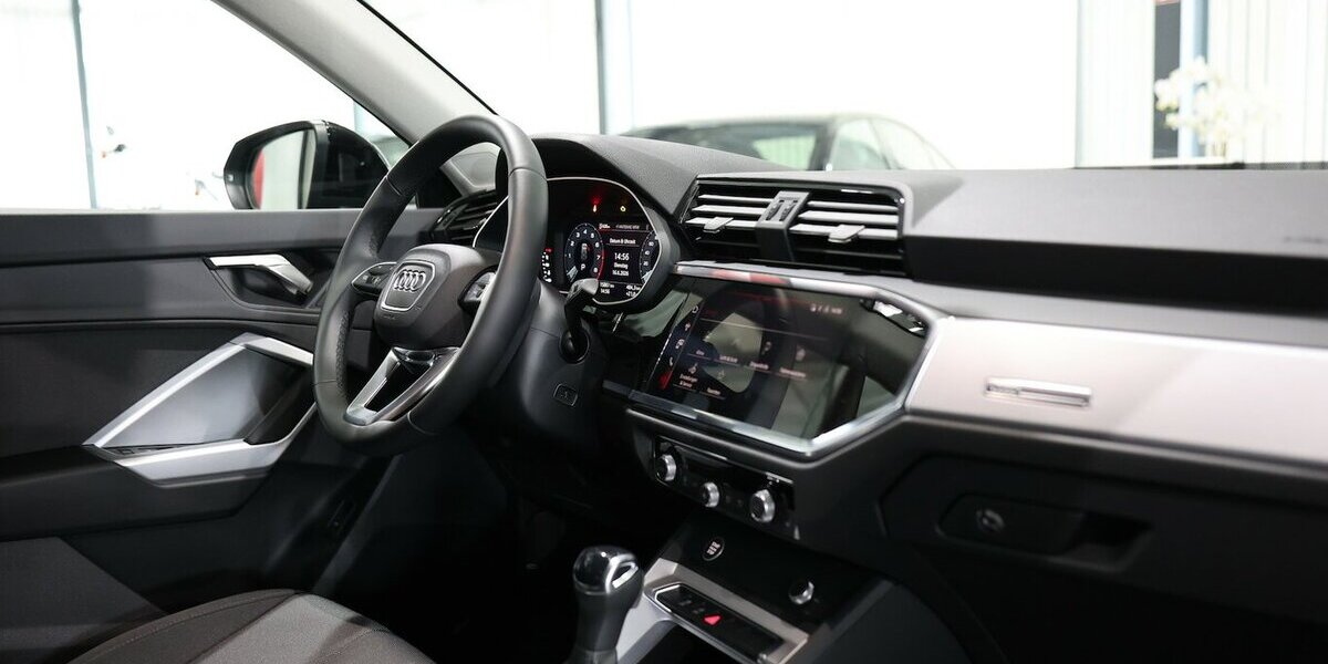 Audi Q3 35 TFSI / LED, VIRTUAL-COCKPIT, APPLE+ANDROID 15.000 km 29.993 &euro; Hamm 59077
